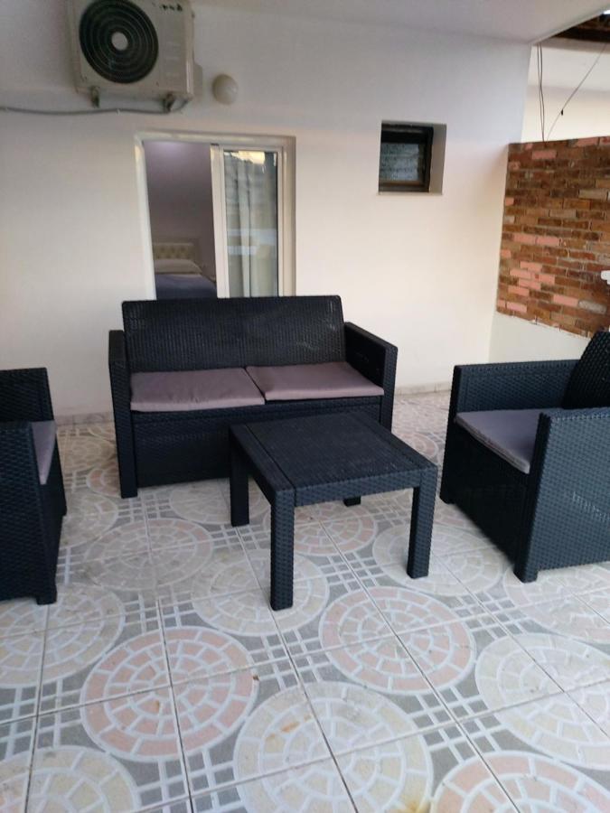 סרנדה Vintage Apartment מראה חיצוני תמונה